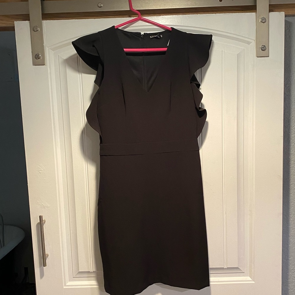 Black Ruffled Express Dress - Picture 8 of 10